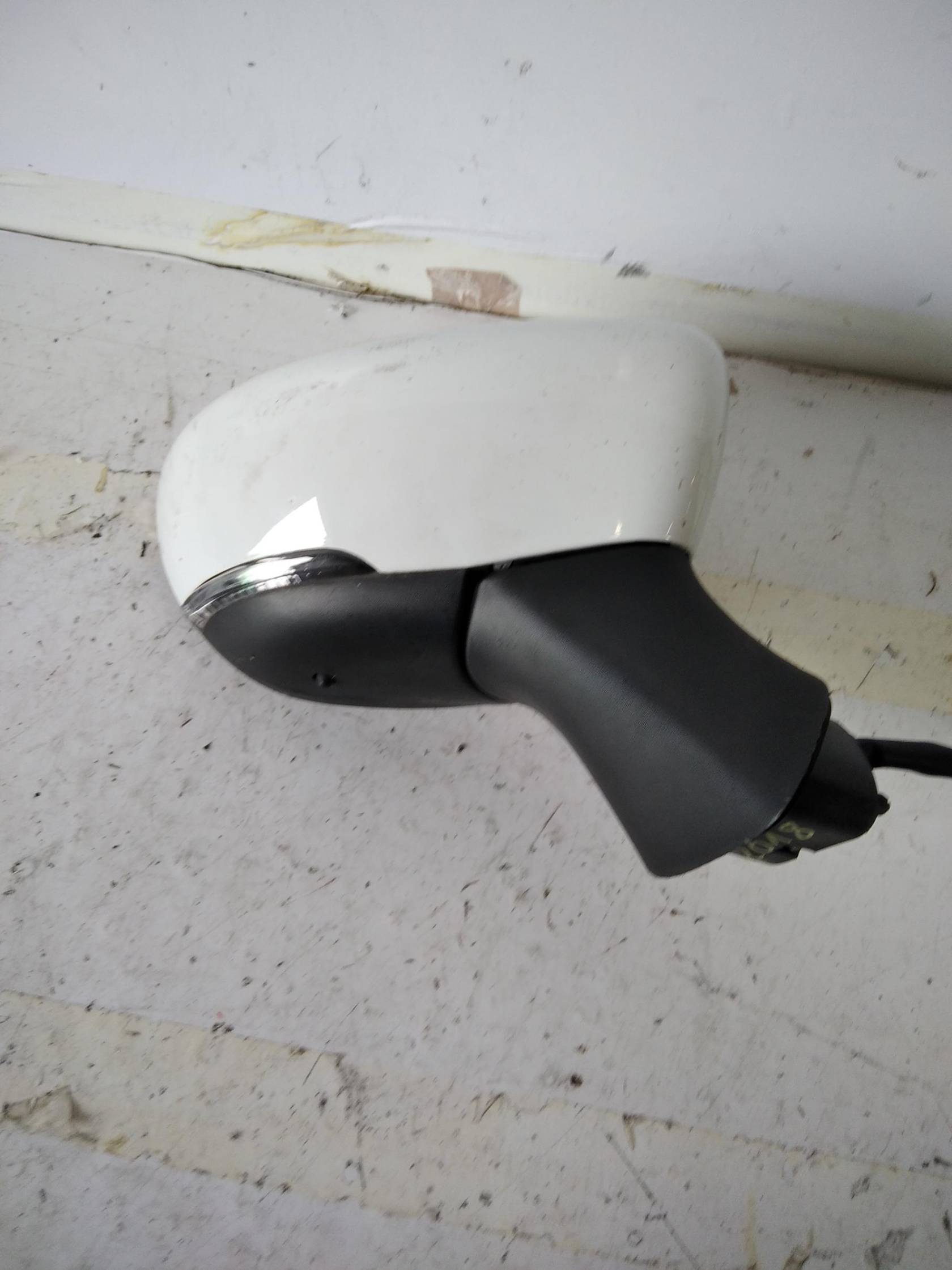 Retrovisore est. regolaz. elettr. dx.